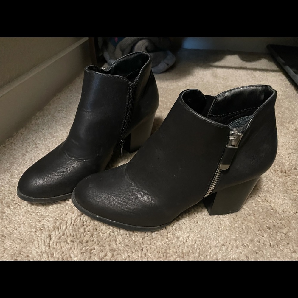 Black zipper Booties size 5.5M